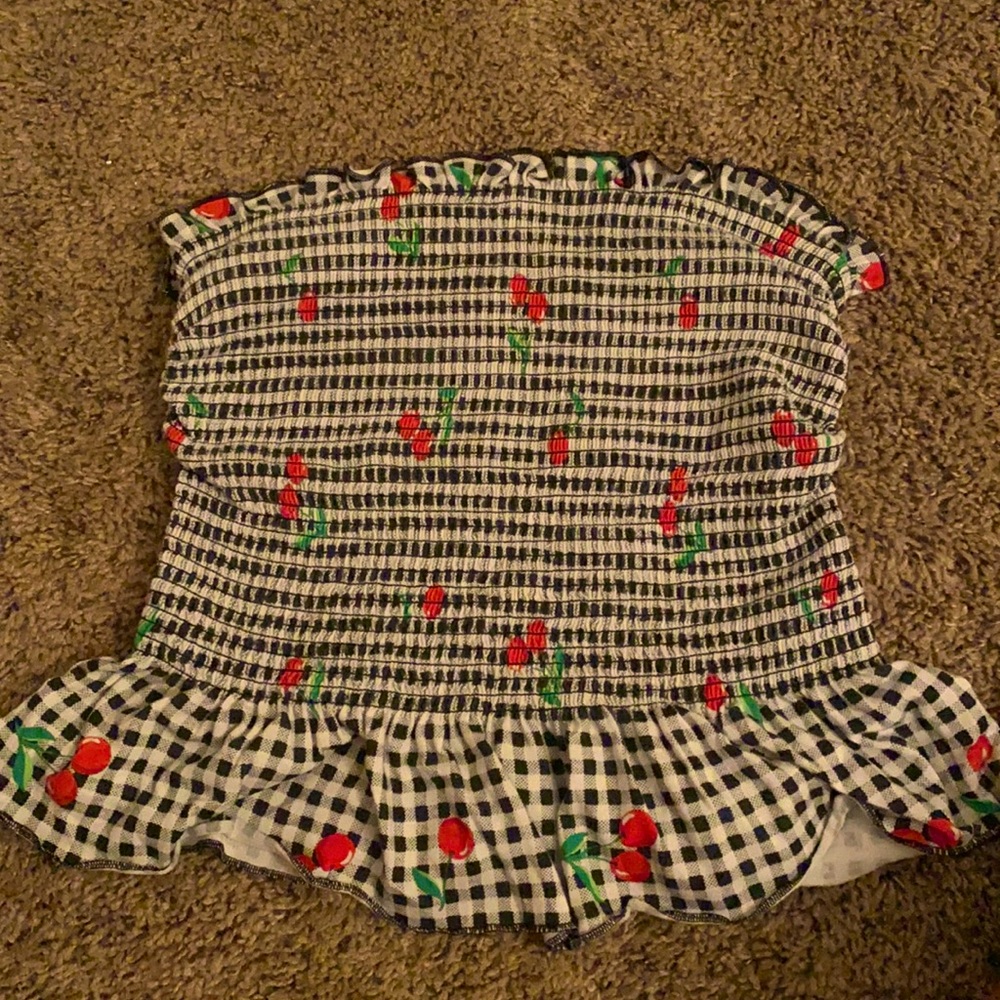 Cherry crop top